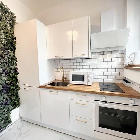 Comfortable Studio In Brussels 35M² Terrace With Bbq Buitenkant foto